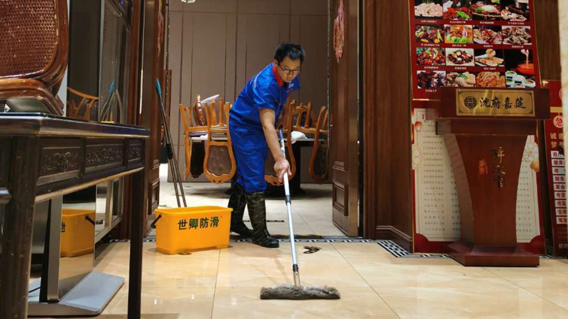 世卿地面防滑靠谱吗,世卿防滑剂专业解决地面湿滑难题