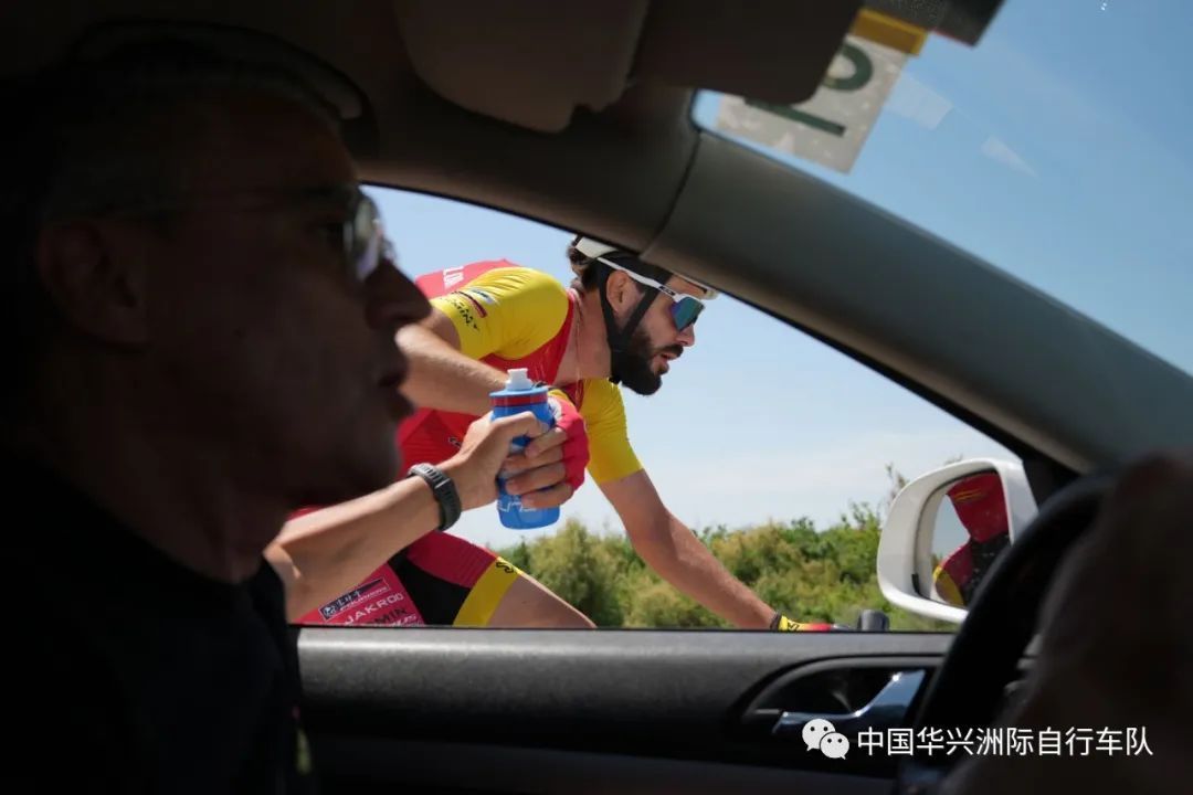 舒沙自行车赛S3：华兴队稳健完赛期待爬坡决胜