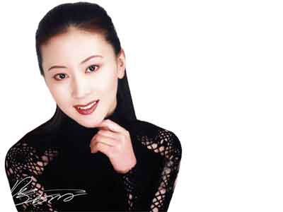 汤加丽：因人体写真集走红，父亲骂我不要脸，老公和我心生间隙