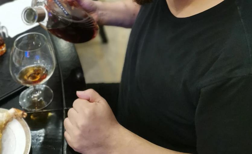 洋酒XO是葡萄酒吗,洋酒xo是什么酿造的