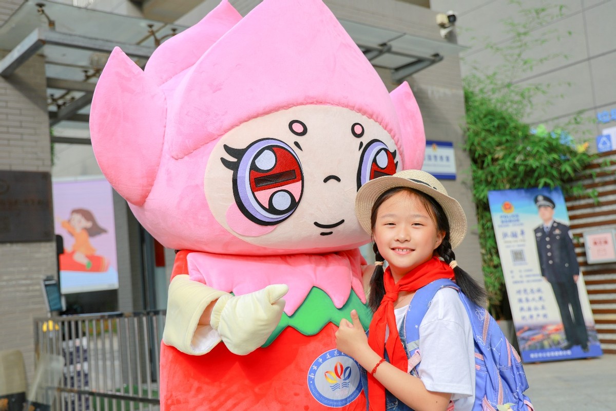 莲生水中向阳而生——奥体南藏着一所流淌“莲文化”的小学