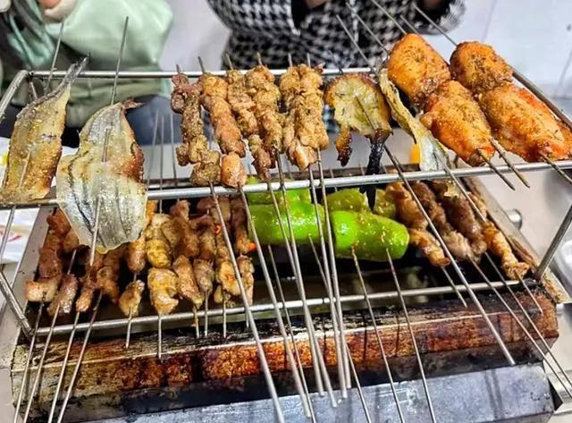 淄博烧烤火爆背后的产业逻辑,淄博烧烤便宜的背后有什么猫腻