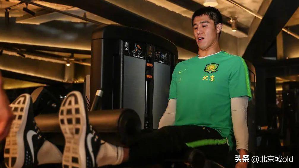 北京国安门将侯森采访,北京国安足球队守门员侯森