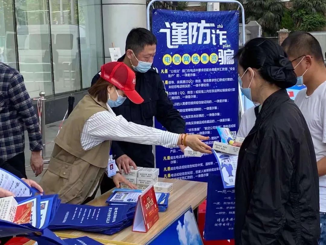 为什么银行喜欢叫你办理手机银行,银行为什么叫你办手机银行业务