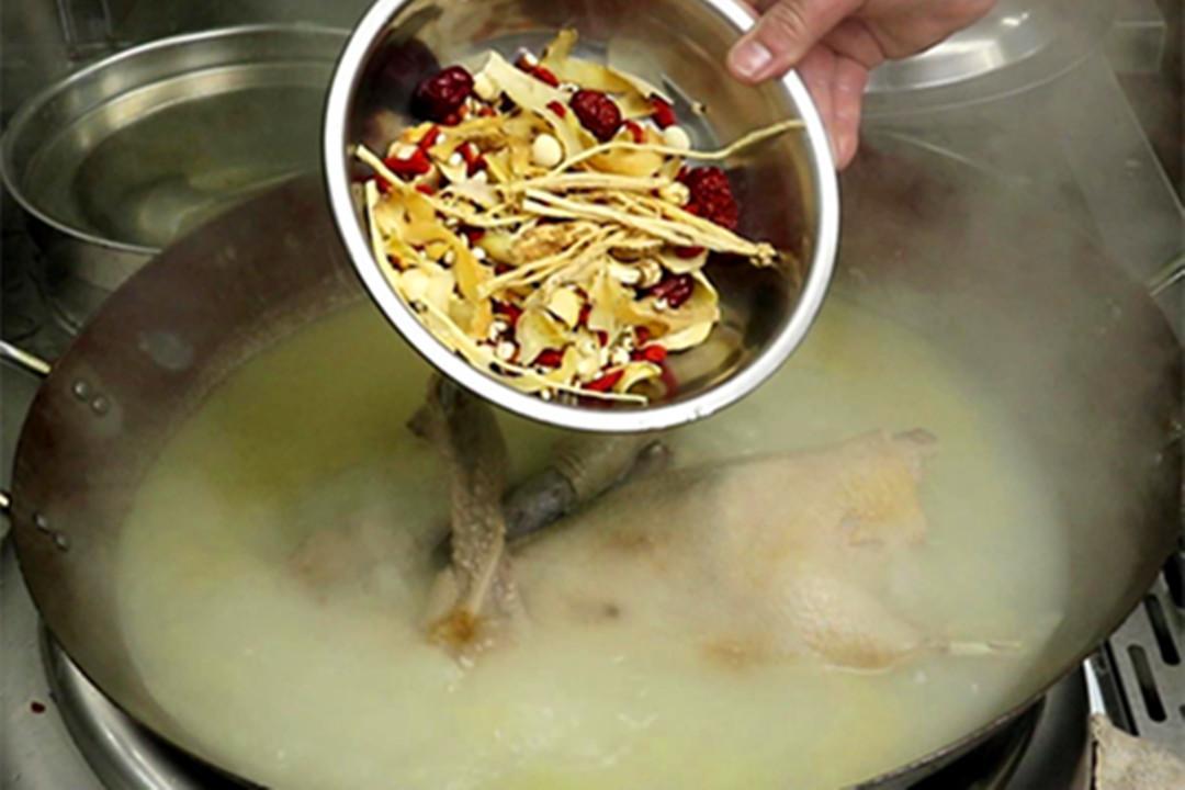 明日霜降，无论贫富，记得吃“吃3样，煮3样，忌3样”，平安入冬