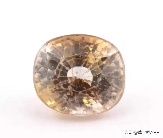 天然锆石有火彩吗,真正的天然红锆石长什么样