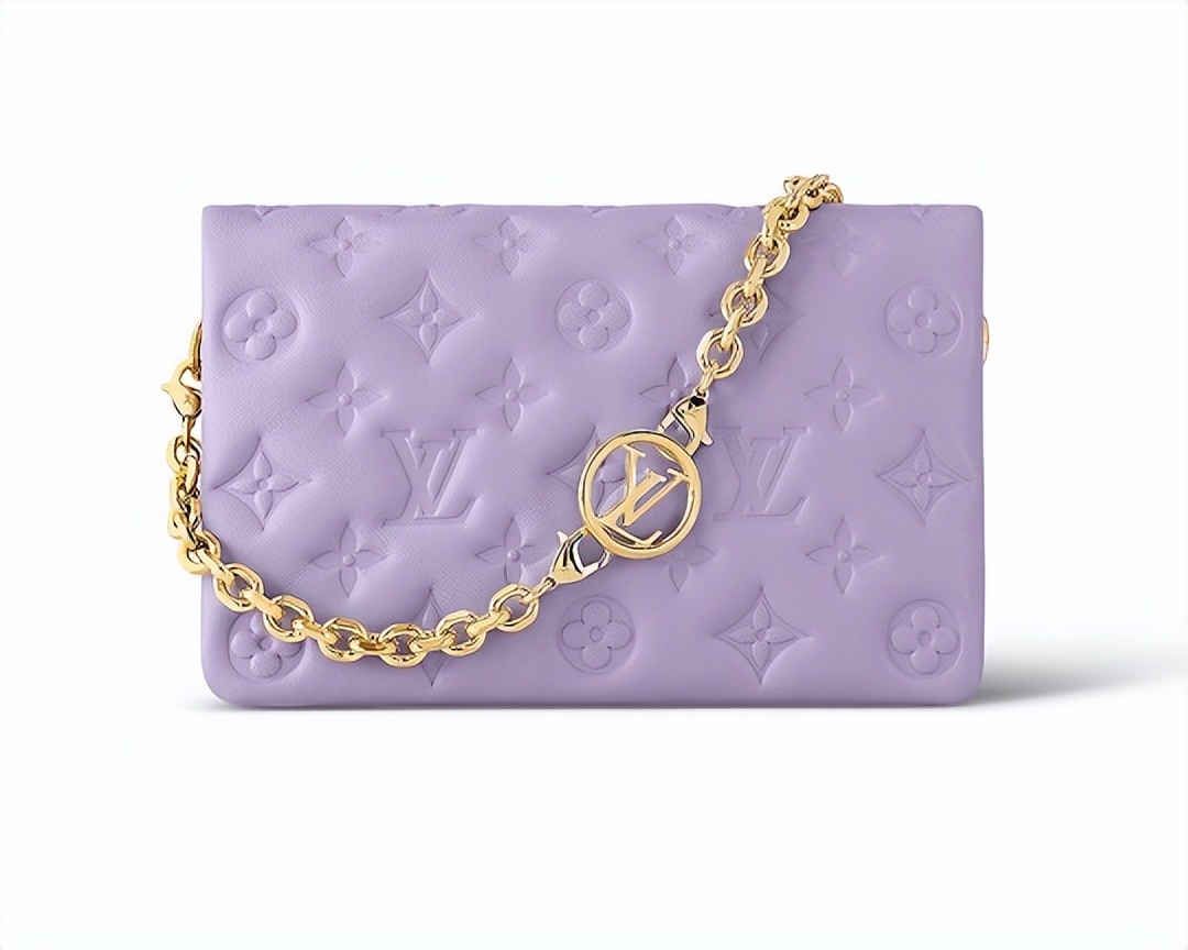 louisvuitton棕棋盘手拿包价格,louisvuitton包包的肩带会硬吗