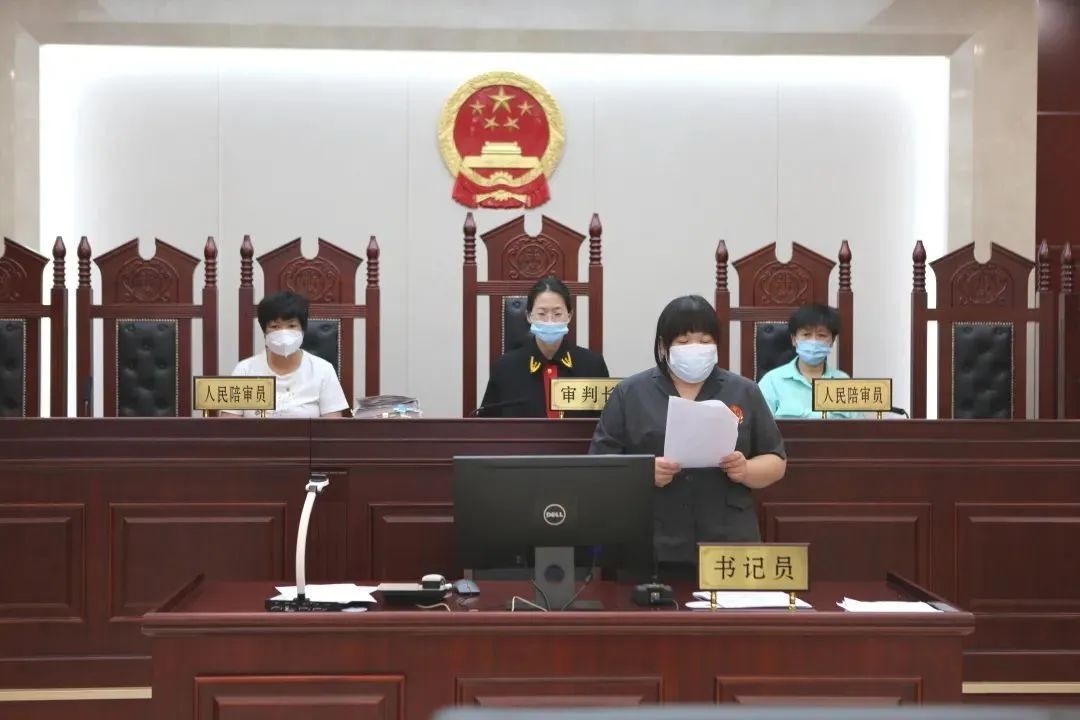 姐弟俩假冒期刊获利1800万,姐弟仿冒论文获利