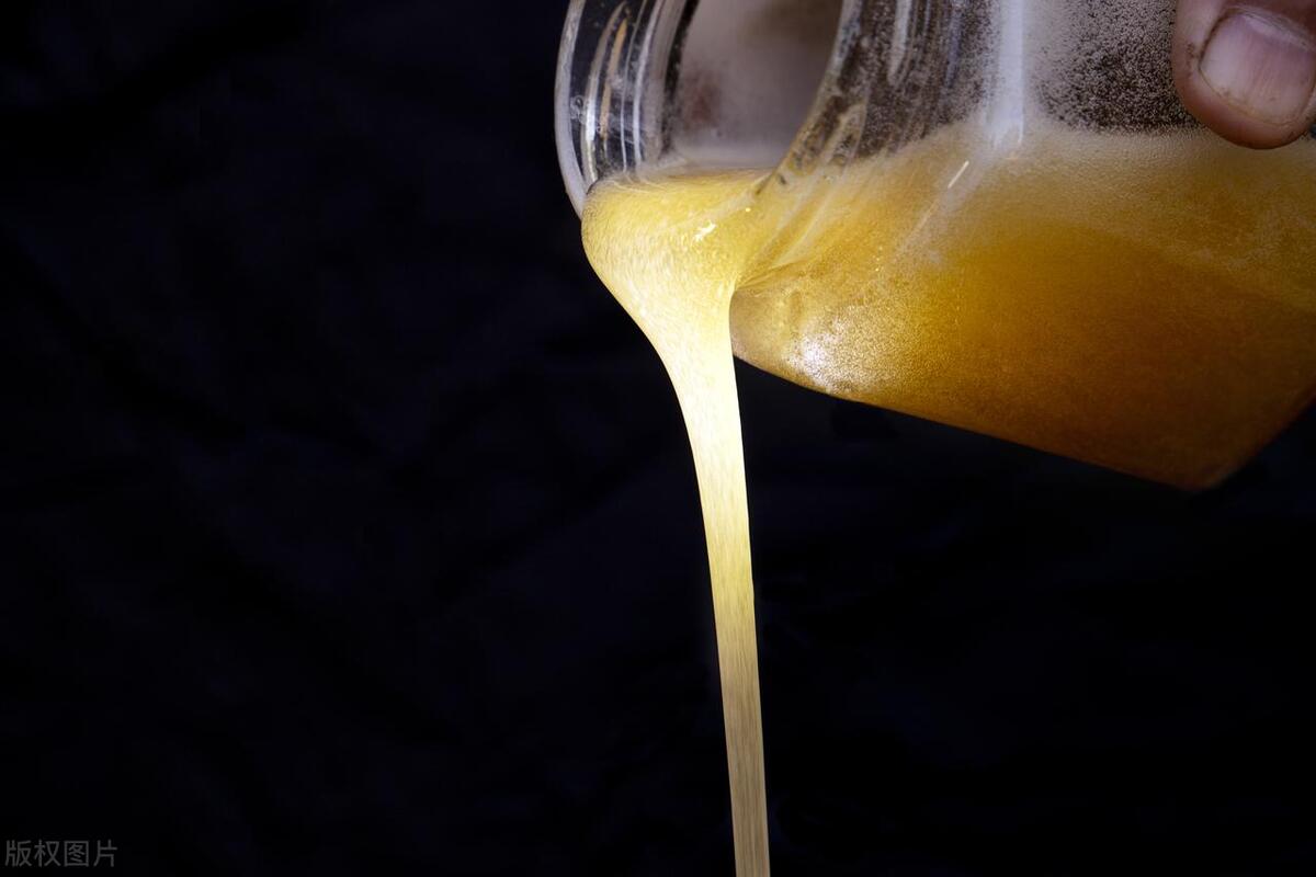 蜂蜜如何辨别真假小视频,蜂蜜怎么辨别真假视频教程
