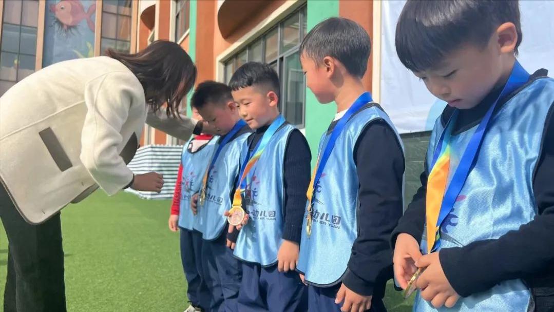 阜南县田集镇中心小学足球队比赛,阜南足球联赛