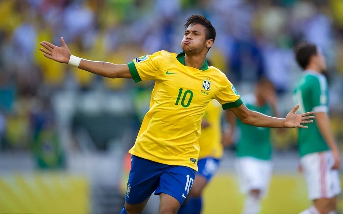 内马尔因足球带来的伤痛,内马尔不曾陨落的天才足球少年