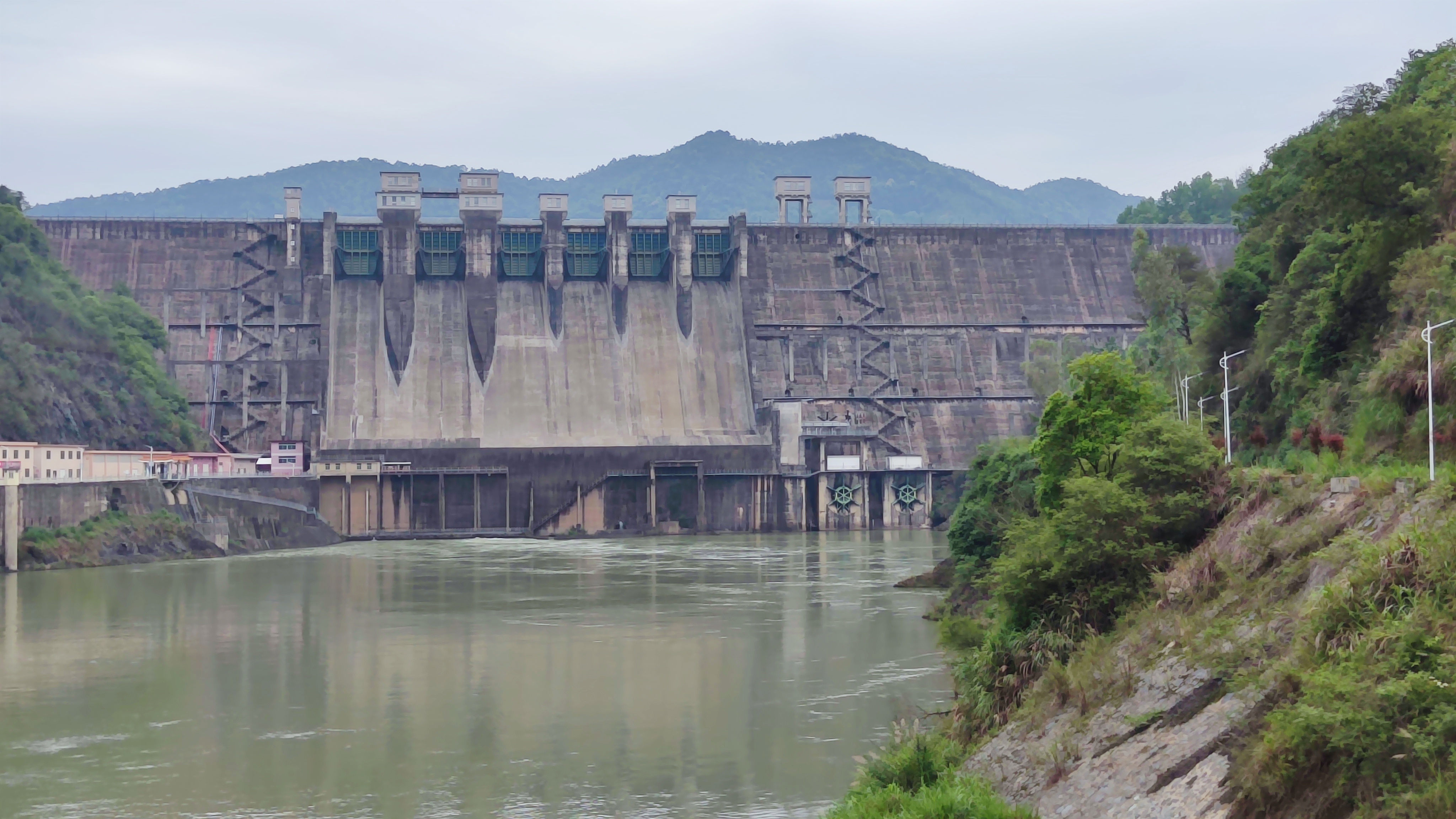 饮水思源的水是什么水,饮水思源的源怎么写