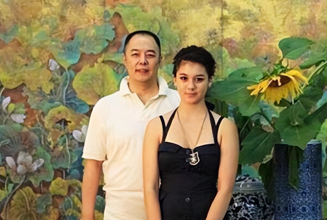 皇帝专业户张铁林近况,皇帝专业户张铁林不为人知的一面