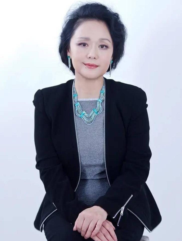 80年代美女明星廖学秋近照曝光,女演员廖学秋青年照片