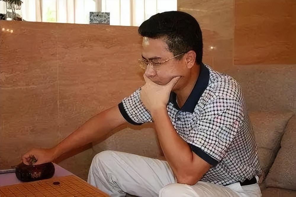 金立老板刘立荣到底亏多少钱,金立老总刘立荣输了多少钱