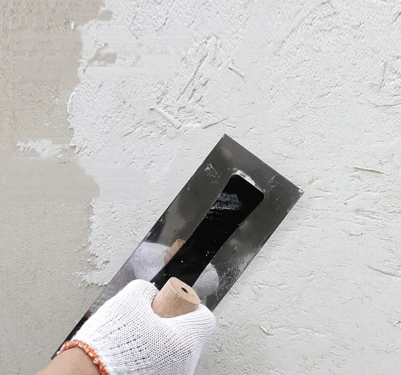 稻草泥漆和乳胶漆哪个划算,乳胶漆跟稻草漆施工工艺一样吗