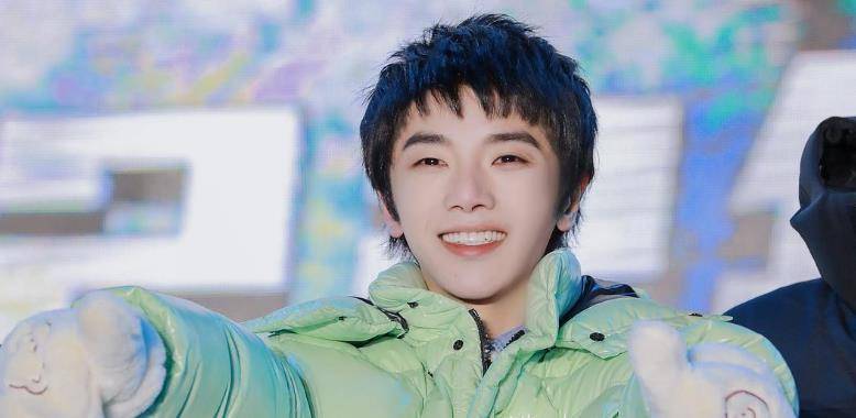 张碧晨曾经和华晨宇是什么关系,张碧晨个人资料华晨宇