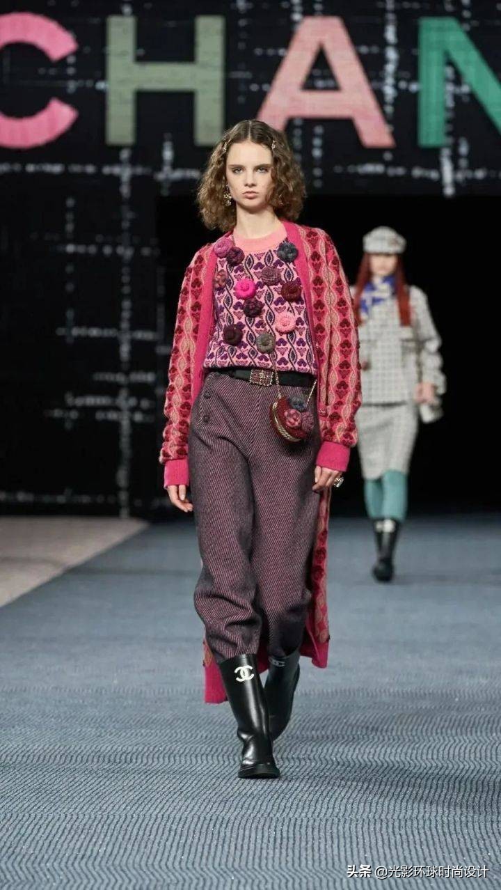 时装周2022秋冬香奈儿,2022秋冬新款时装周造型