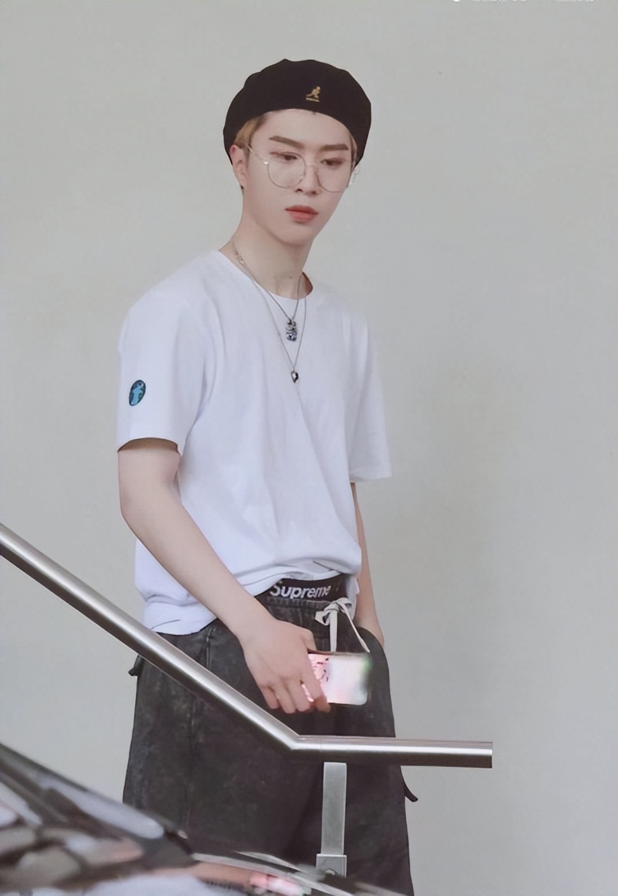 木子洋走过ck吗,偶像练习生木子洋舞台对决