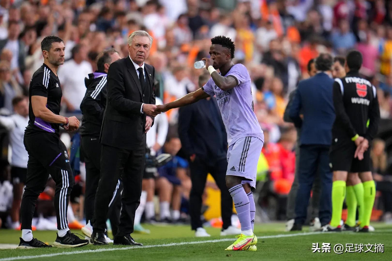 足球文摘,日本足球文摘