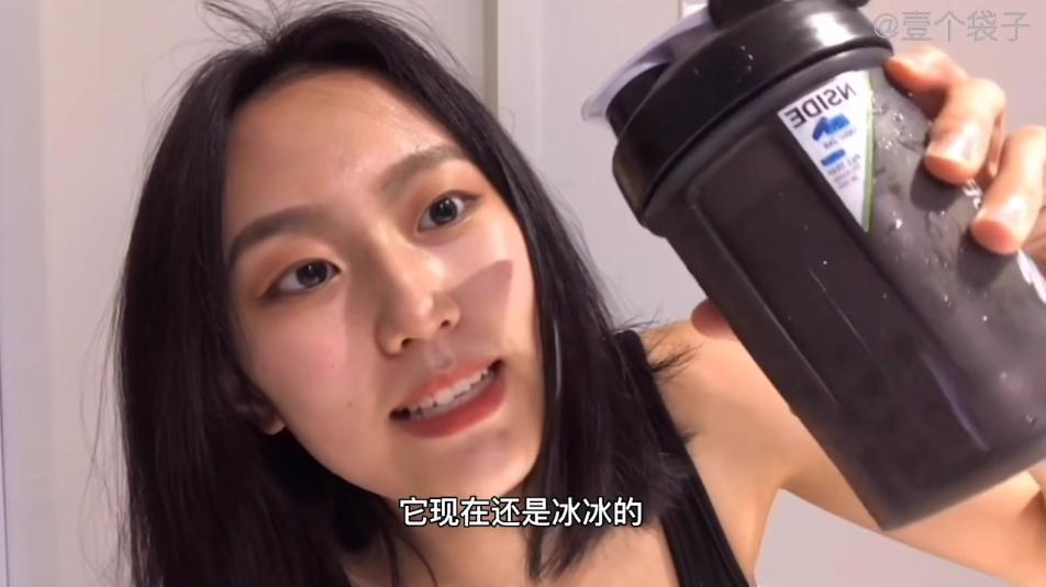 98年女孩过“极简生活”上瘾！5年不用卫生巾，2年不买卫生纸？