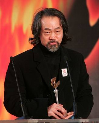 被周星驰捧红,罗家英谈周星驰拍戏