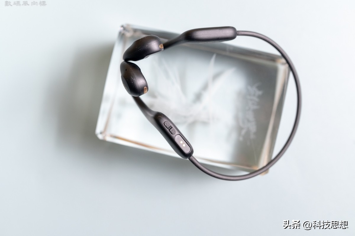 更轻更好用的蓝牙耳机,日常佩戴更舒适,QCYCrosskyLink体验