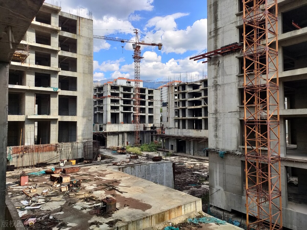 福州一烂尾楼盘再曝停工,烂尾楼业主应该怎么办呢