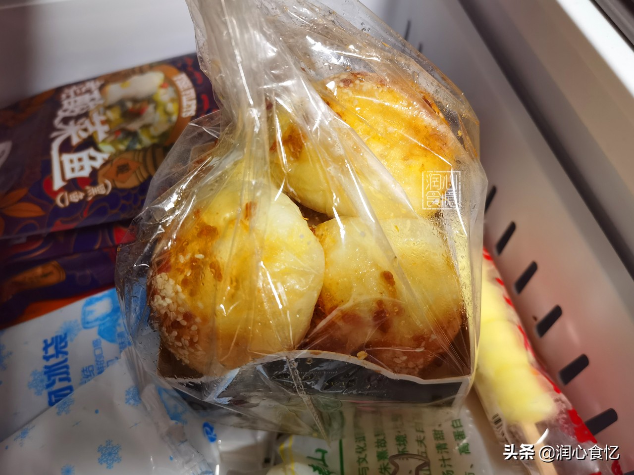 刚烤好的面包应该怎么保存时间长,什么样的面包常温下可以多存放