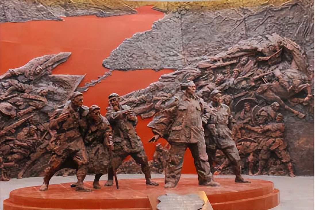 彭德怀问毛主席：你一天军校没上过，为何能把敌人打得落花流水？