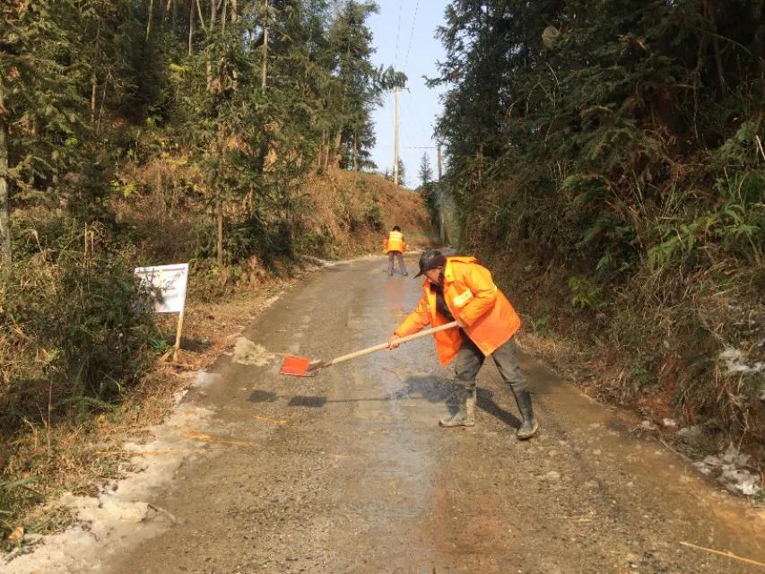 村镇政府向农民收取卫生费合法吗,农村让农民交卫生费合理吗