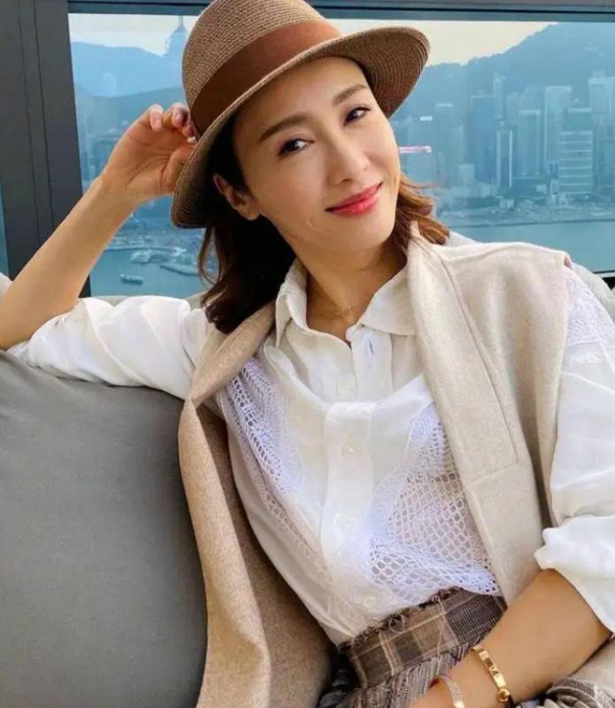 从五官怎么看出女人富贵相,女人五官富贵的表现