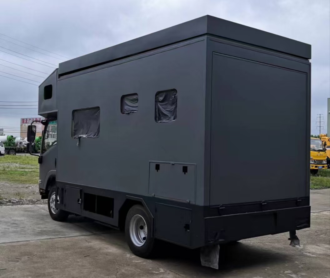 依维柯轻卡房车,c型房车依维柯与大通v80