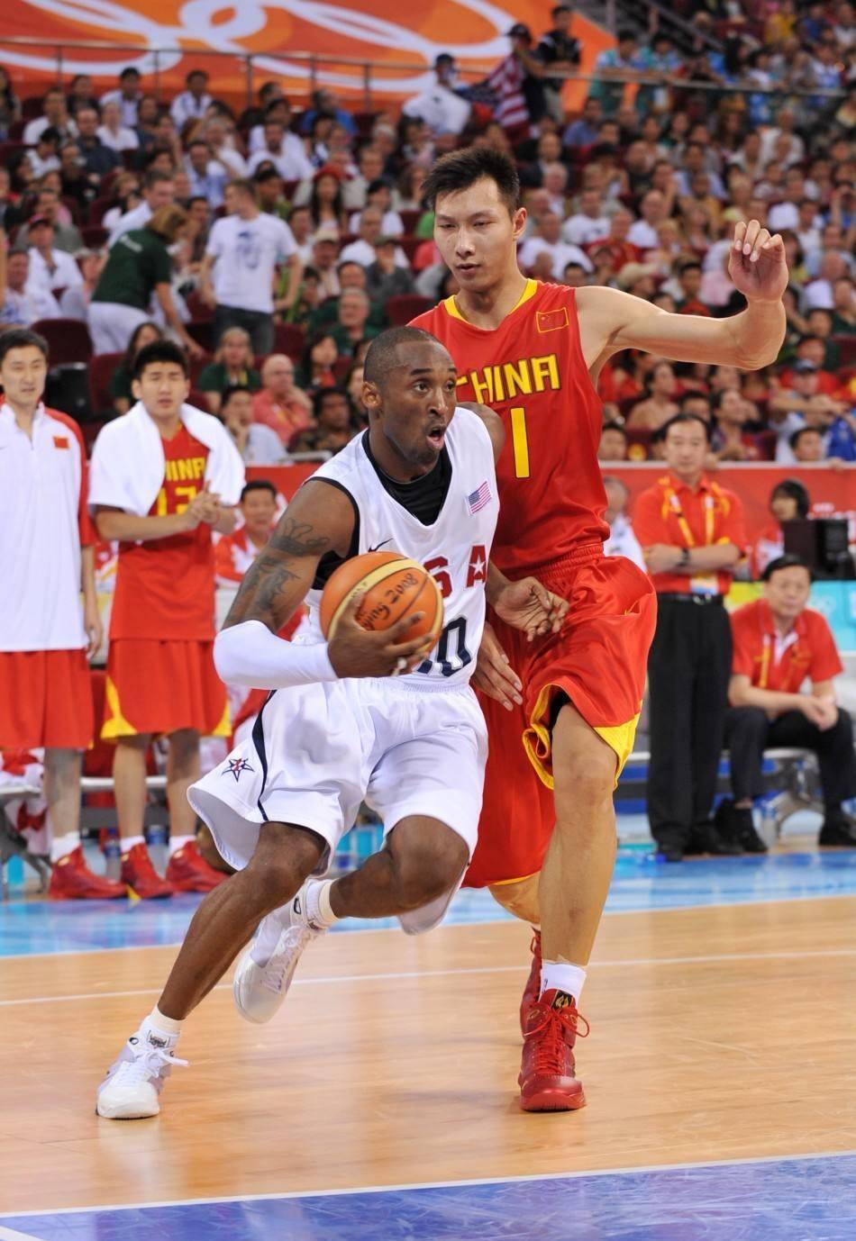 CBA巴特尔传奇故事？巴特尔北京美国豪宅曝光？巴特尔子女的事业