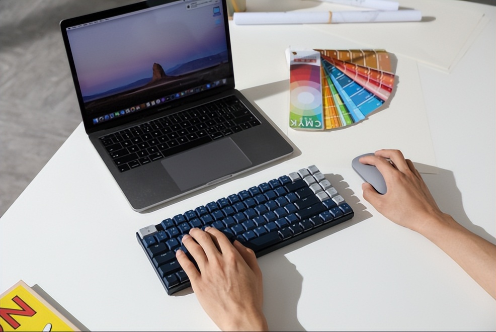 键盘的顺序为什么不是abcd,为什么键盘的abcd是乱的