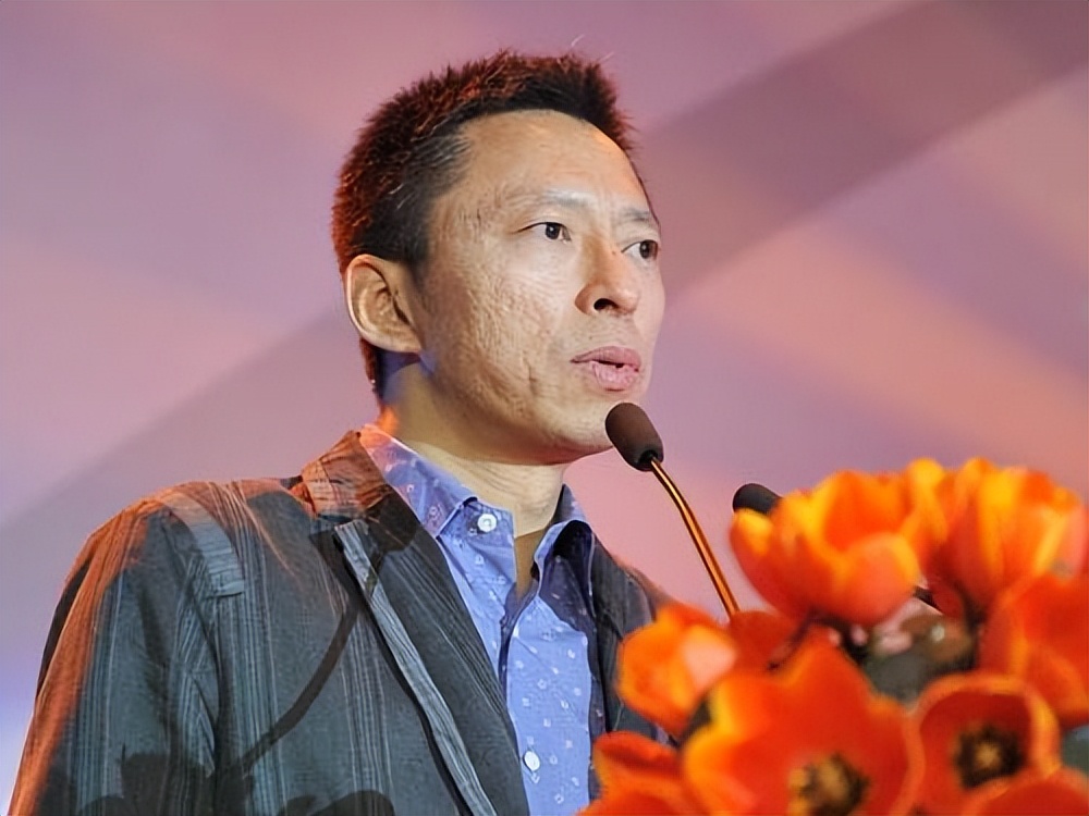 17岁上北大的他,他十七岁考上清华22岁生子