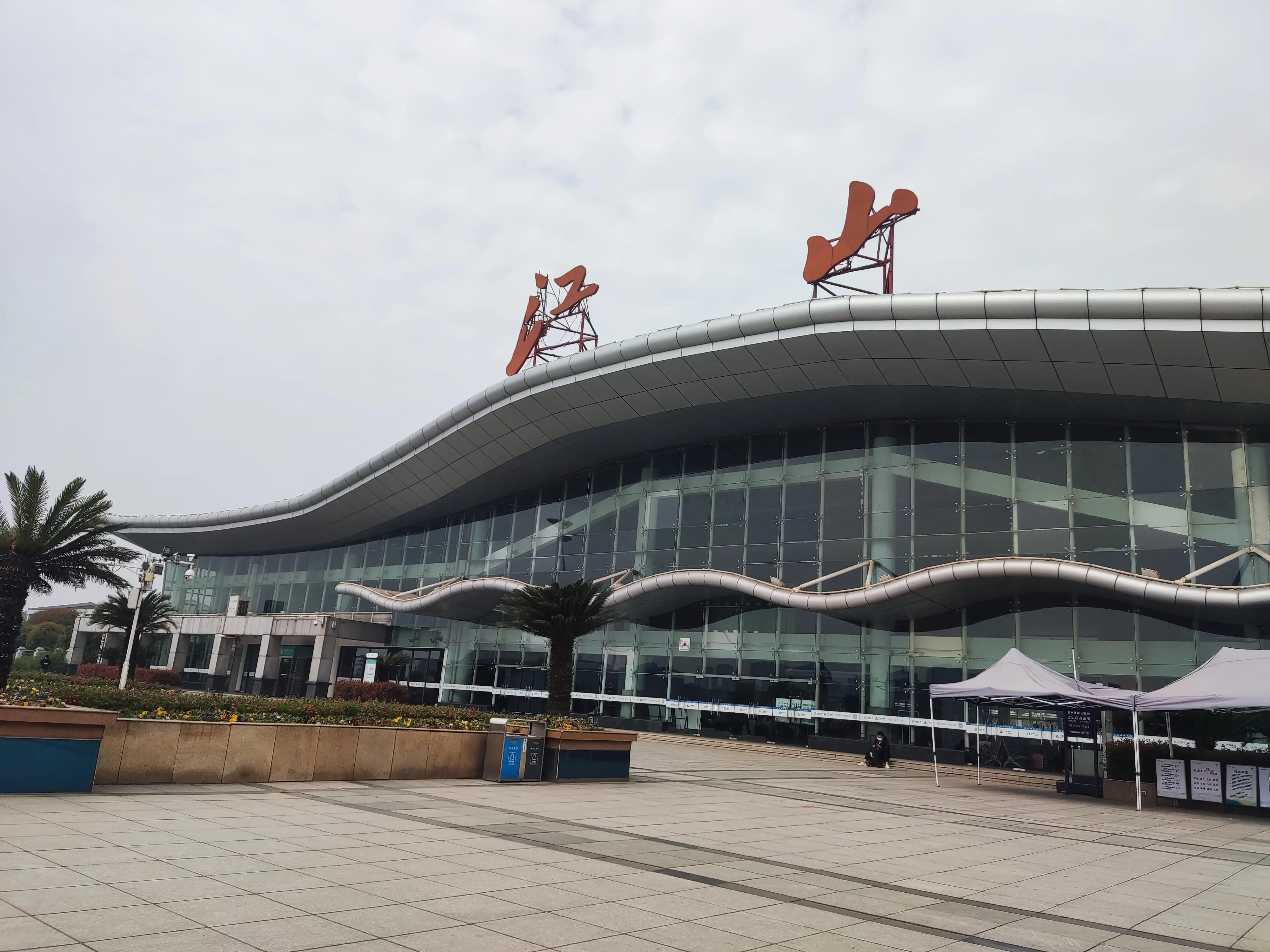 坐长途火车游中国,坐着火车旅行中国