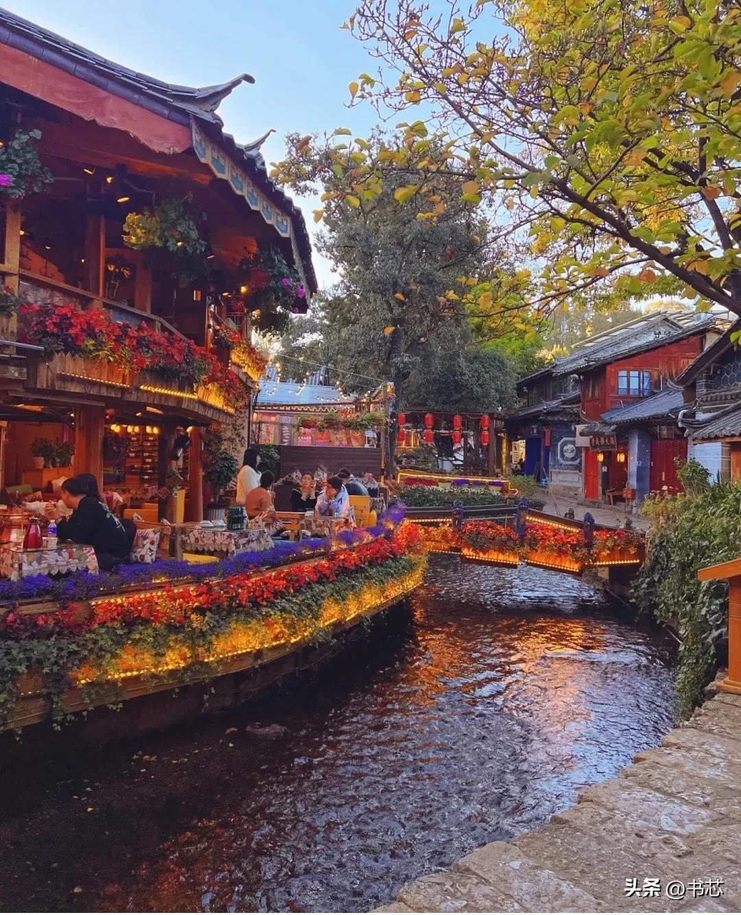 丽江古城的四方街在什么地方,丽江古城四方街