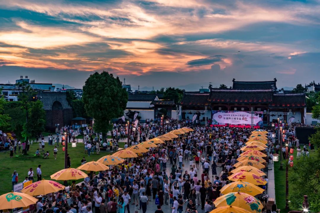 安徽黄山歙县旅游节,安徽人游黄山2017年