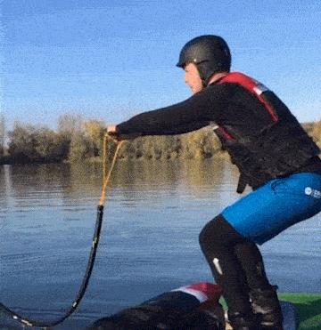 塞进去容易拔出来难,妹子着急死了哈哈哈哈哈哈！真的尴尬啊