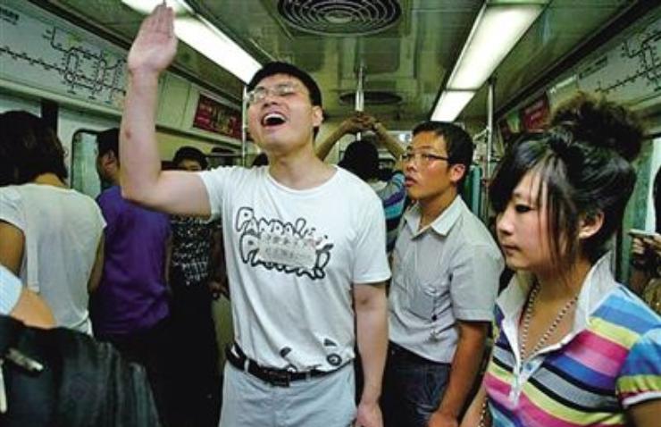 一代“谣王”秦火火：高中没毕业，却捧红郭美美，3年造谣3000条