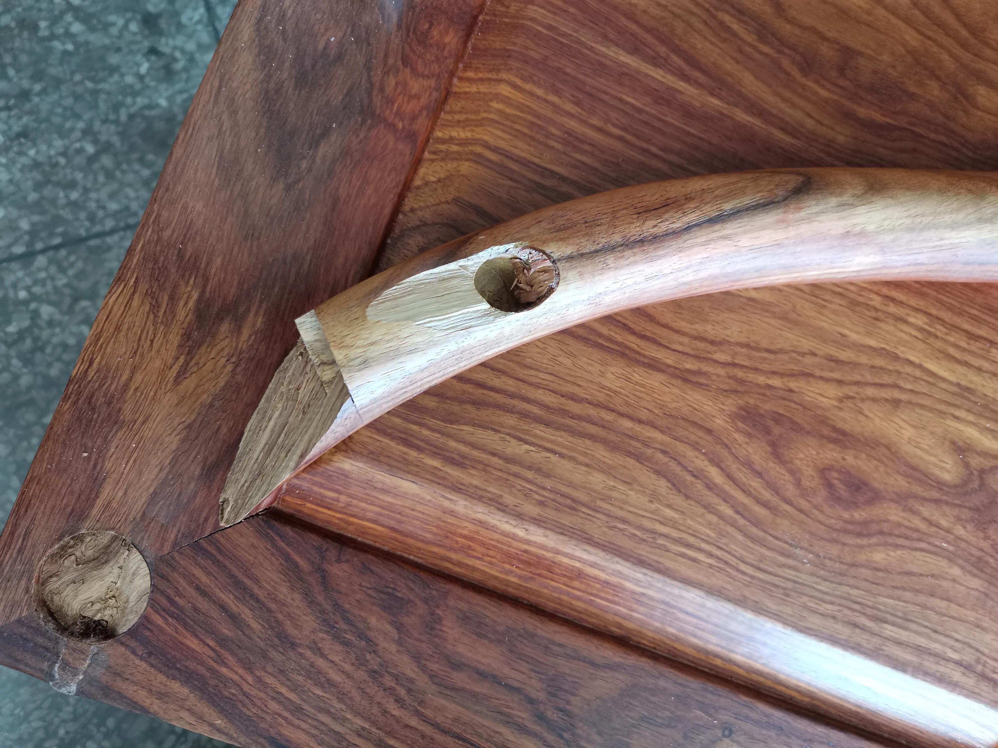 椅子损坏怎么修,椅子被拆了怎么修复