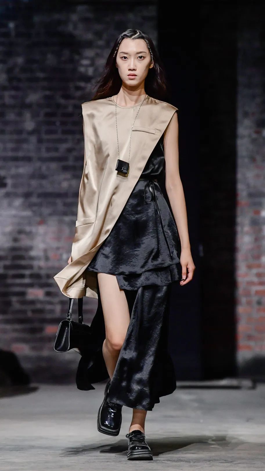 2023春季流行款式,2023年中年夏季流行款式