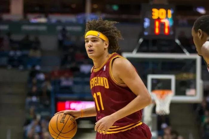 美媒评詹姆斯杜兰特近五年成就,美媒杜兰特进历史前十