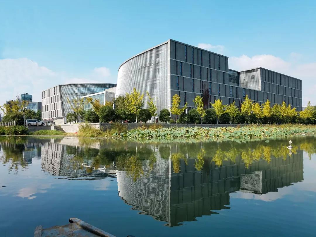 尴尬！*京大南**学就业报告出炉，仅有6名毕业生升学进入东南大学