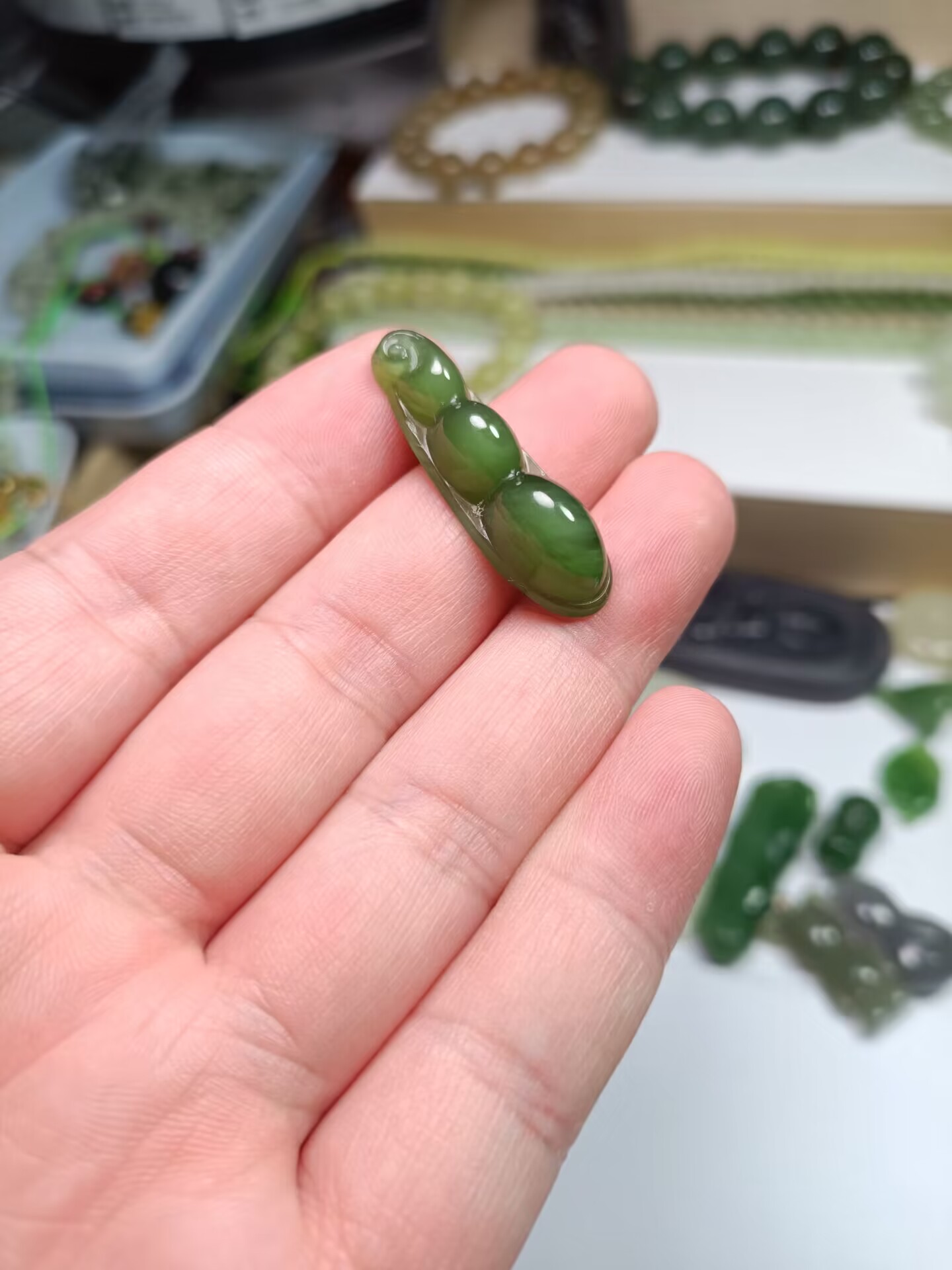 和田玉是不是非得*疆新**料不可?其他地区的和田玉怎么样?