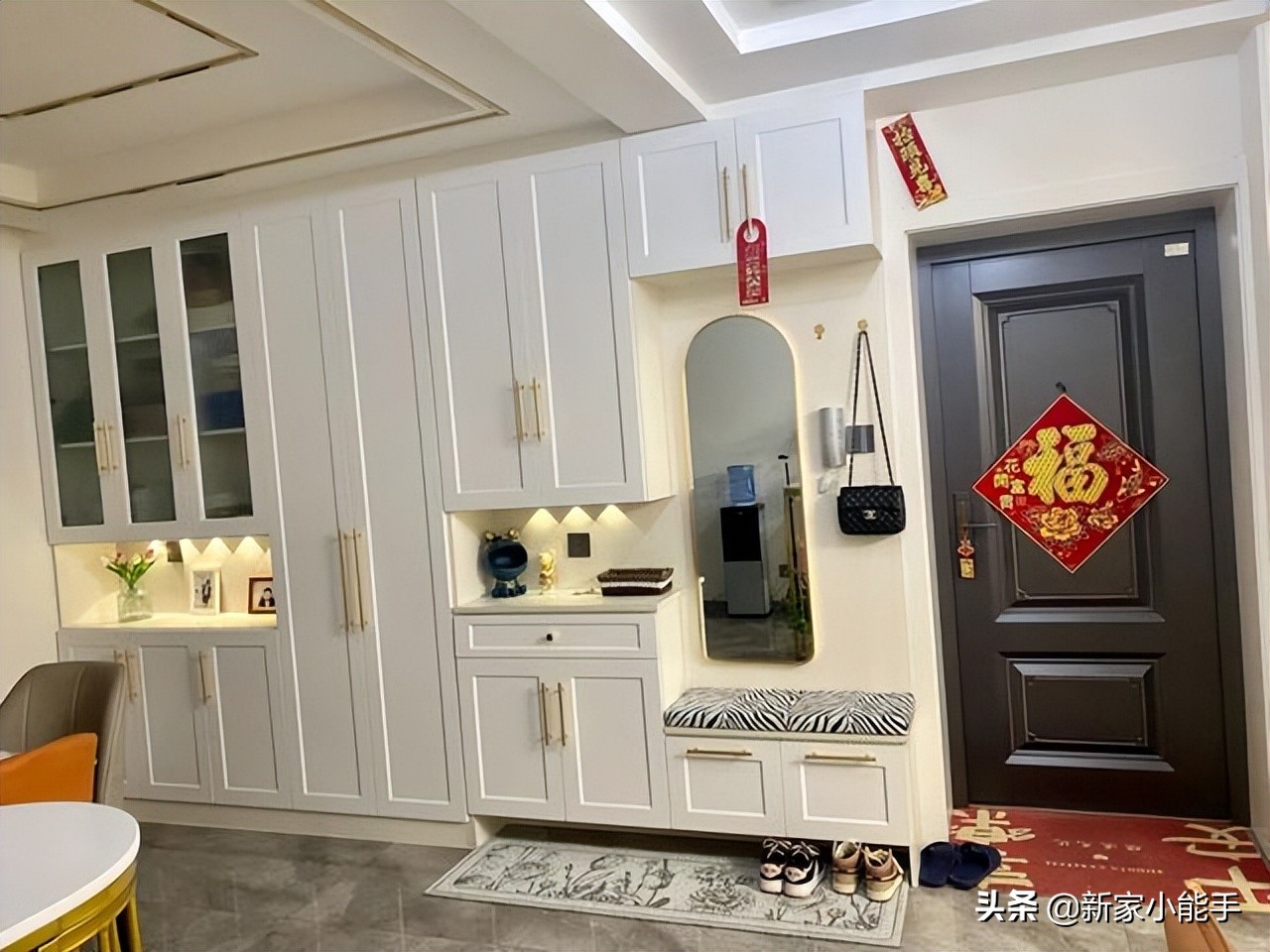 入户门鞋柜怎么设计不占空间,户型小的鞋柜怎么装修好看