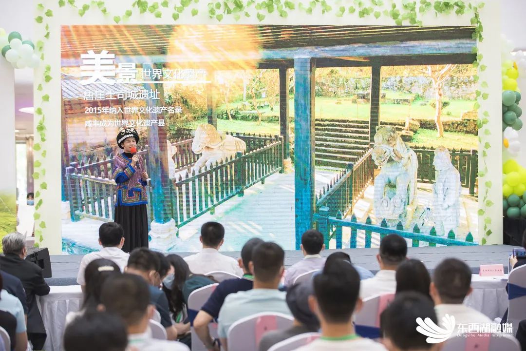 东西湖有个好兄弟！必！须！挺！