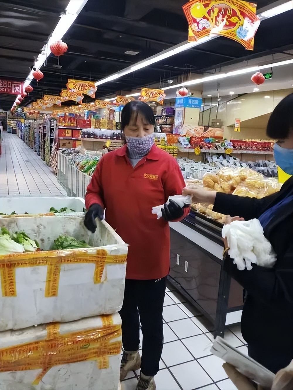 超市工作什么岗位最吃香,超市工资两千多的工作有必要做吗