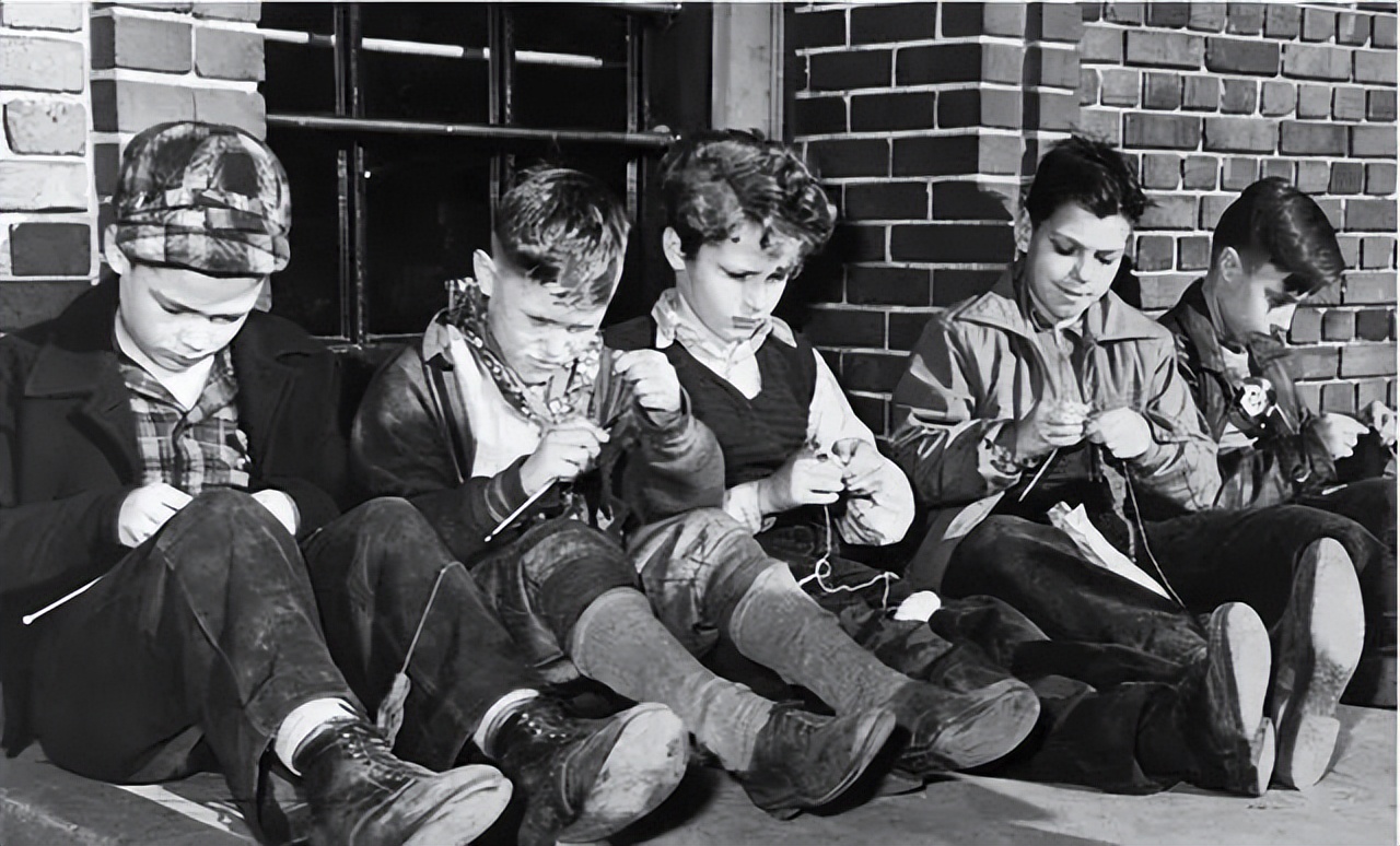 男人，你打个毛线